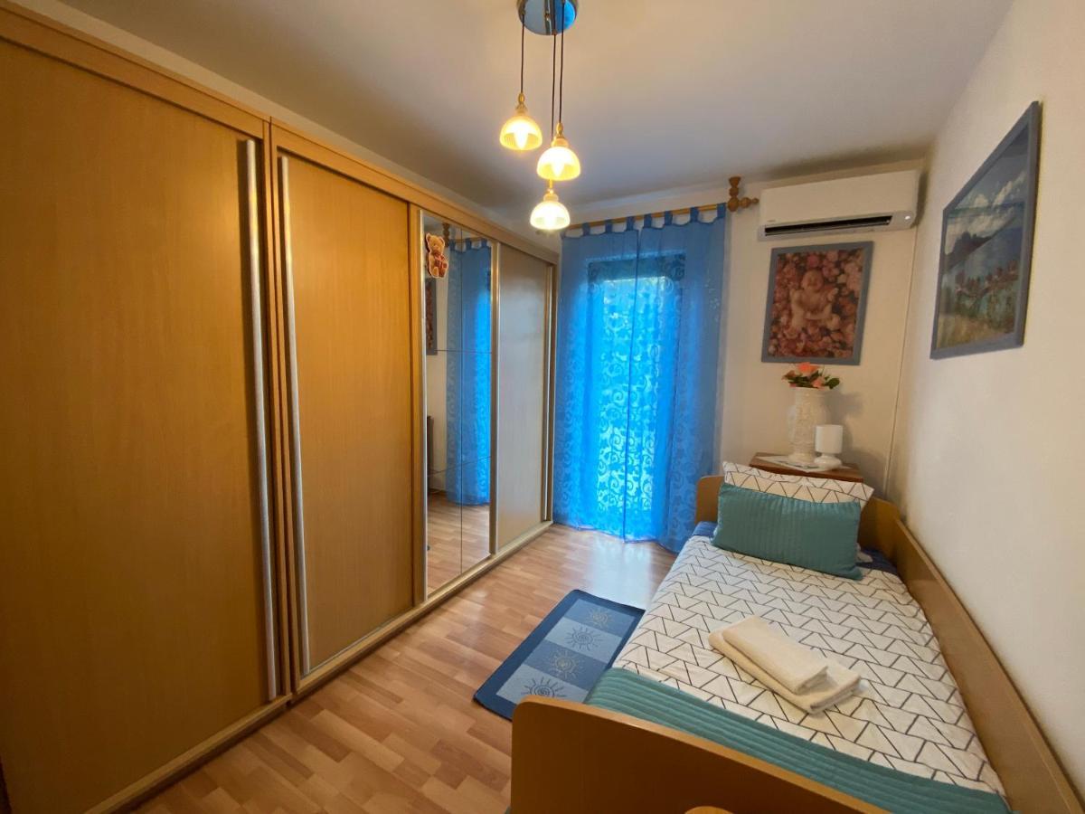 Pantos Apartment Пореч Екстериор снимка