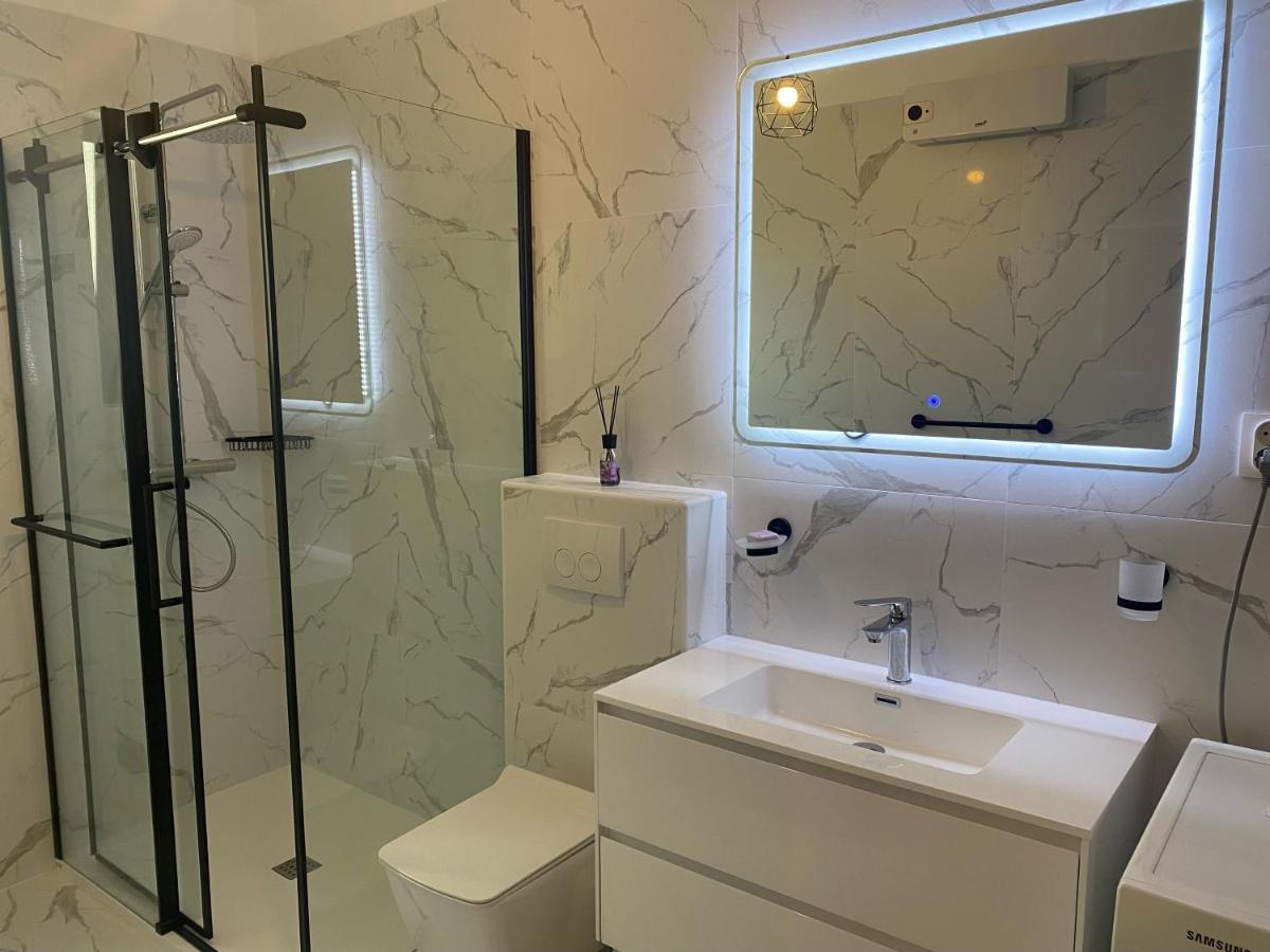 Pantos Apartment Пореч Екстериор снимка